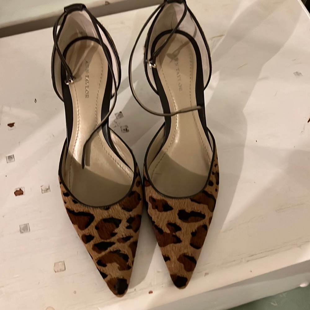 Animal print heels in like new condition.